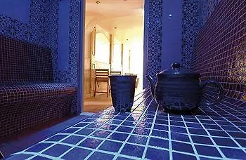 Hotel Les Campanules By Les Etincelles 4*